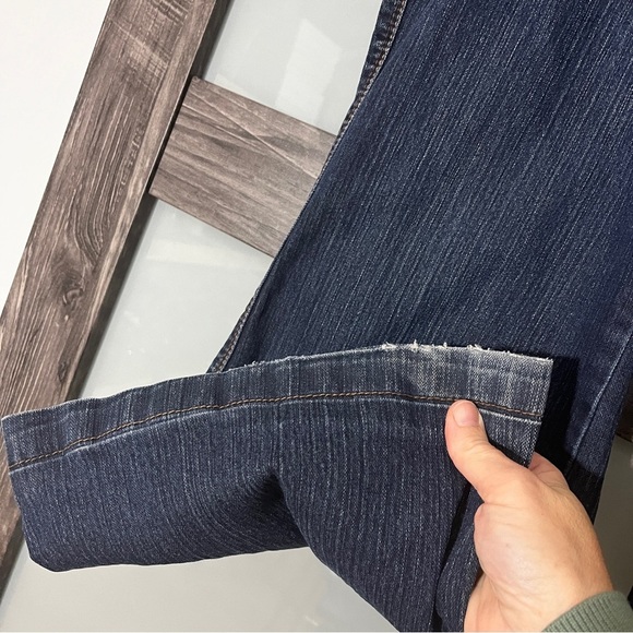 Lane Bryant Tighter Tummy Technology Dark Blue Y2K Flare Jeans Women's 18 - Picture 4 of 14